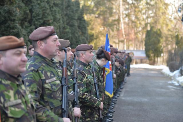Schimbare de comandă la Brigada 15 Mecanizată „Podu Înalt”: „Atât Crucea, cât și drapelul, inspiră pe cei care se așază sub egida lor”
