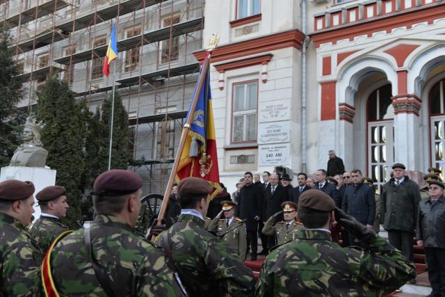 Schimbare de comandă la Brigada 15 Mecanizată „Podu Înalt”: „Atât Crucea, cât și drapelul, inspiră pe cei care se așază sub egida lor”