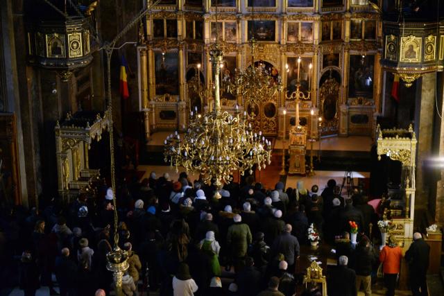 IPS Teofan: ”Canonul cel Mare nu este altceva decât o chemare adresată omului să ceară harul pocăinței”