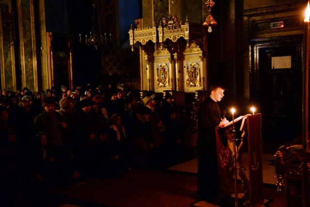 IPS Teofan: ”Canonul cel Mare nu este altceva decât o chemare adresată omului să ceară harul pocăinței”