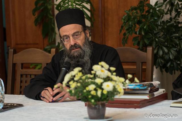 (Video) Pr. Macarie Simonopetritul: Fiecare Sfântă Liturghie este o descoperire a prezenței lui Dumnezeu