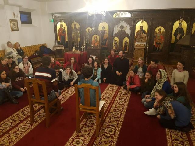 Seară duhovnicească în Parohia „Sfântul Nicolae” din Bistrița