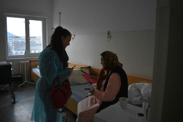 Mărţişoare în dar pacienţilor din Spitalul Judeţean Neamţ