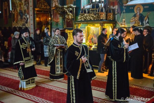 Sfânta Liturghie arhierească la Biserica „Sfântul Sava” din Iași