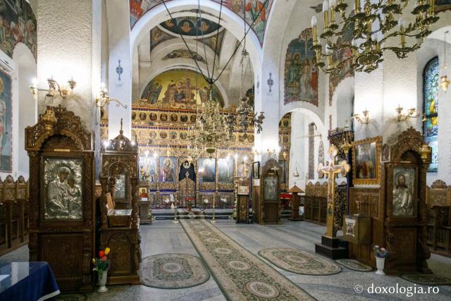Biserica Sfântul Ioan – Piață din București