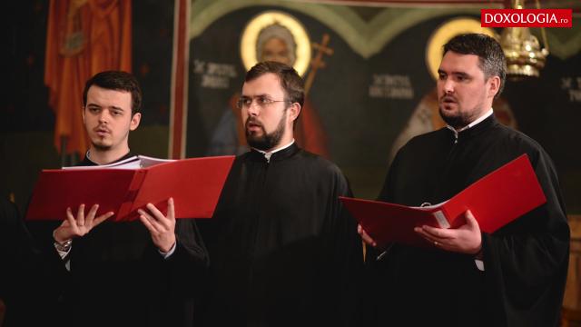 (Video) „Dumnezeu este Domnul” și Troparul Sfântului Iosif cel Milostiv, glasul al IV-lea - Corul Chivotul