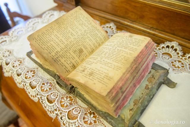 (Video) Psaltirea – cartea de rugăciuni pe care Sfântul Gheorghe Pelerinul o iubea cel mai mult