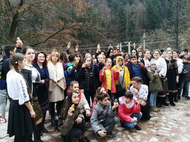 Atelier de creaţie şi pictură la Seminarul Teologic de la Agapia