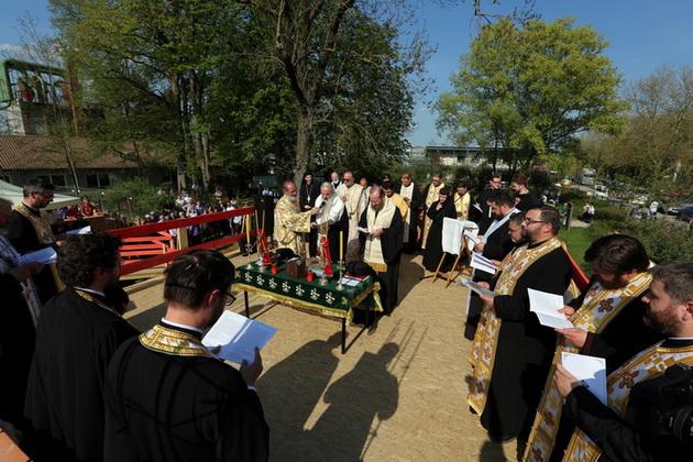 Slujbă de mulțumire la șantierul Aşezământului Bisericesc din München