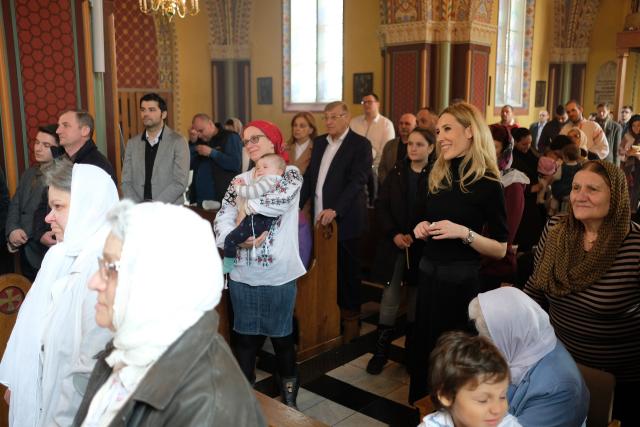 „Să ne iubim unii pe alții, așa cum ne-au iubit părinții și strămoșii noștri, care ne-au lăsat o moștenire de cinste, plătită cu sânge”