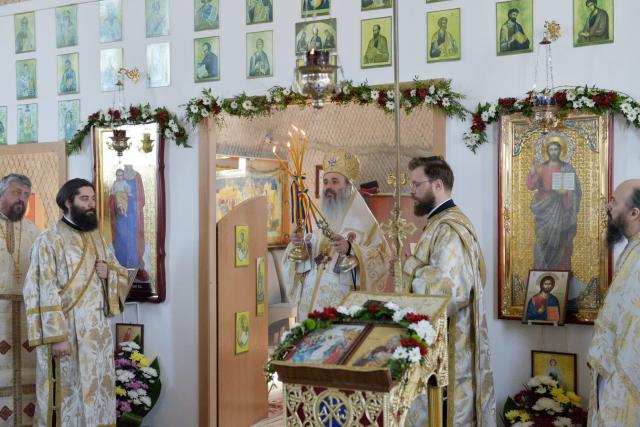 IPS Părinte Mitropolit Teofan a slujit la Biserica „Sfântul Ilie” din Piatra-Neamț