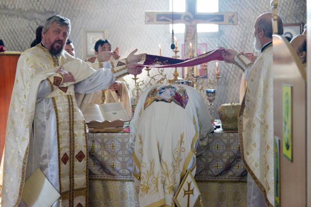 IPS Părinte Mitropolit Teofan a slujit la Biserica „Sfântul Ilie” din Piatra-Neamț