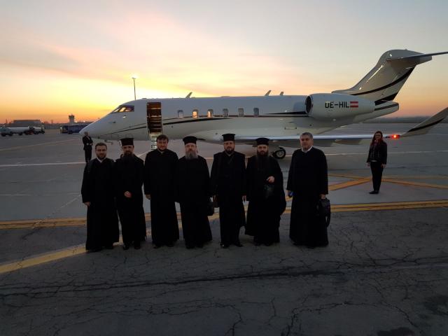 Delegaţia Patriarhiei care va aduce Lumina Sfântă în România a ajuns la Ierusalim