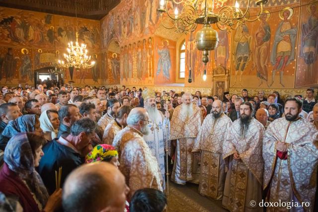 Sărbătoarea Izvorului Tămăduirii la Mănăstirea Horaița – Neamț