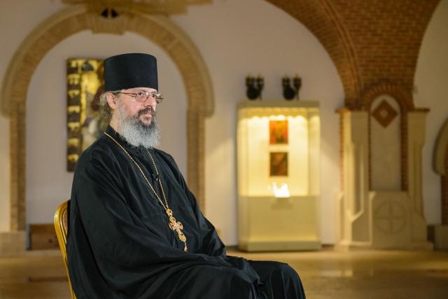 (Video) Cum să aflăm și să urmăm voia lui Dumnezeu în viața noastră - Arhim. Isihije Rogić