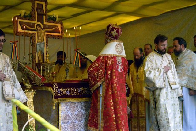 Mitropolitul Moldovei și Bucovinei dimpreună cu sute de botoșăneni la sărbătoarea Sfântului Mucenic Gheorghe
