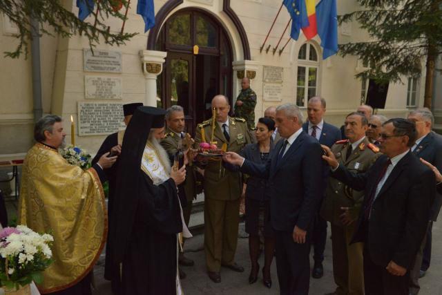 Mitropolitul Moldovei și Bucovinei dimpreună cu sute de botoșăneni la sărbătoarea Sfântului Mucenic Gheorghe