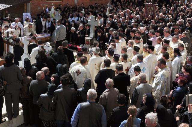 Părintele Vasile Adiaconiței a fost înmormântat