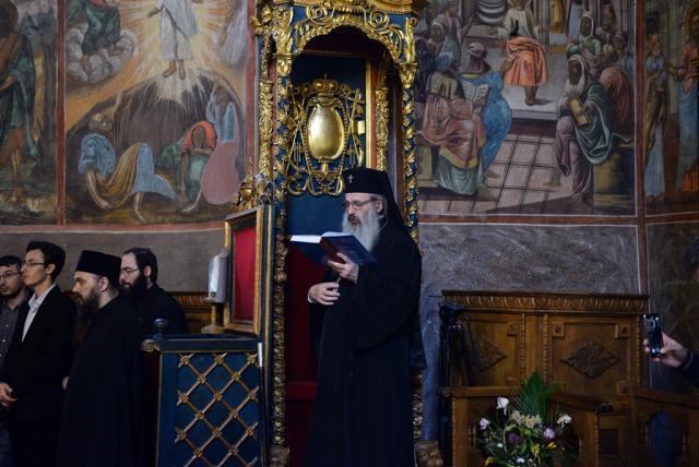 IPS Mitropolit Teofan în Sfânta și Marea Joi – „Crucea este așezată în centrul atenției noastre”