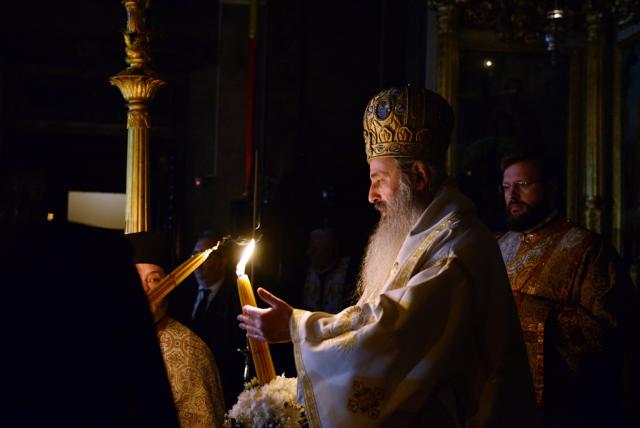 Slujba Sfintelor Paști la Catedrala Mitropolitană – „Hristos a înviat și S-a făcut început al învierii noastre”