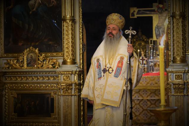 (Video) „Biserica este locul în care omul vine să-și arate rana sufletului său” - IPS Teofan