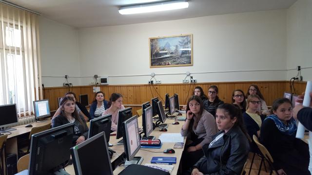 Studenți ai specializării teologie ortodoxă asistență socială la două seminarii nemțene