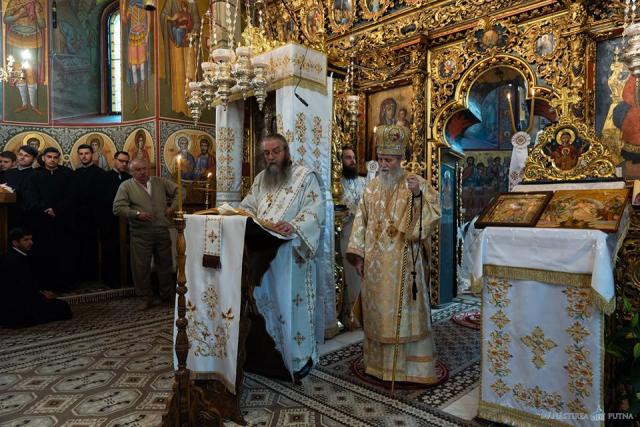 Sărbătoarea Sfântului Iacob Putneanu la Mănăstirea Putna: „De la Sfântul Iacob învățăm cele ale Școlii și cele ale Bisericii”