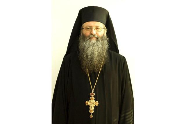 Arhim. Iustin Dragomir – un stareţ demn de urmat şi un ctitor pentru eternitate