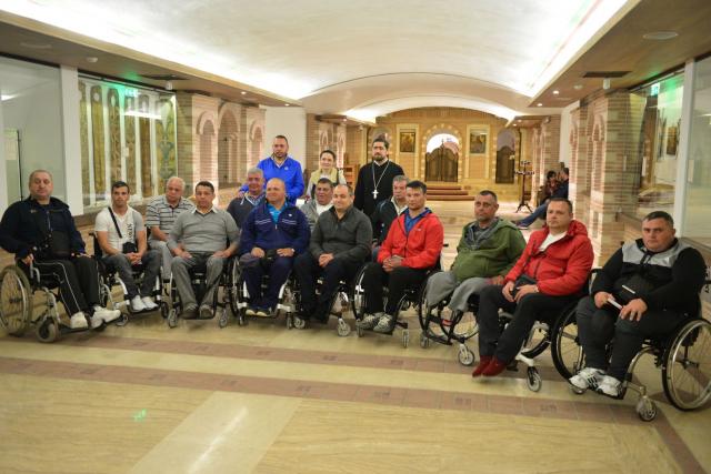 Episcopia Ortodoxă Română a Italiei a donat la Iaşi cărucioare persoanelor cu dizabilităţia