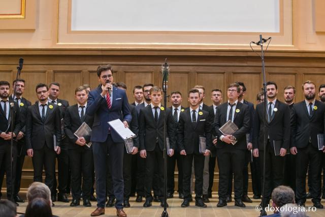 Corul bărbătesc „Sfântul Ierarh Iosif Naniescu” a împlinit 10 ani de activitate