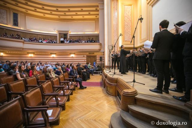 Corul bărbătesc „Sfântul Ierarh Iosif Naniescu” a împlinit 10 ani de activitate