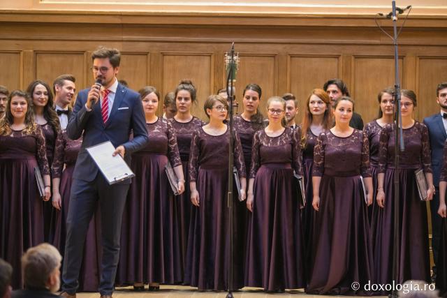 Corul bărbătesc „Sfântul Ierarh Iosif Naniescu” a împlinit 10 ani de activitate