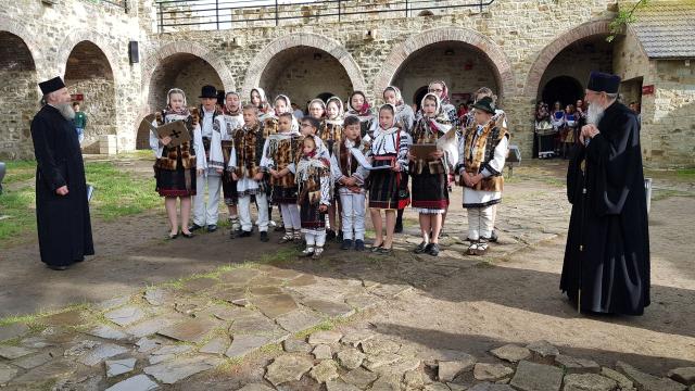 Concertul „Cântec și poezie românească“ la Cetatea din Suceava