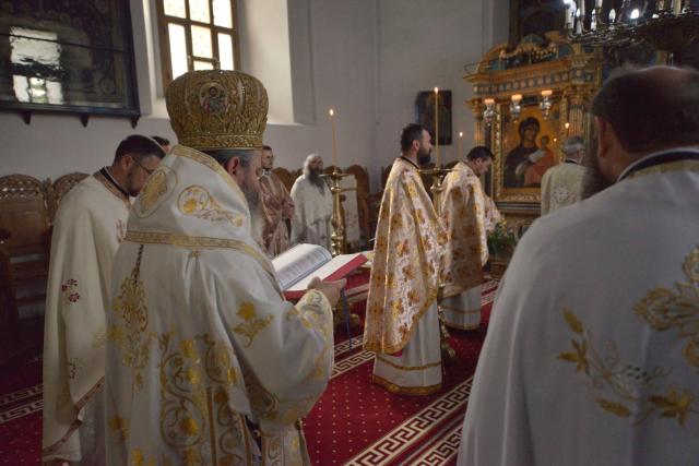 La Miclăușeni continuă cursurile preoțești de formare profesională