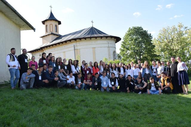 Dor de unitate în trei protopopiate din Arhiepiscopia Iașilor - Întâlnirile tinerilor din Protopopiatele Târgu Neamț, Dorohoi și Darabani