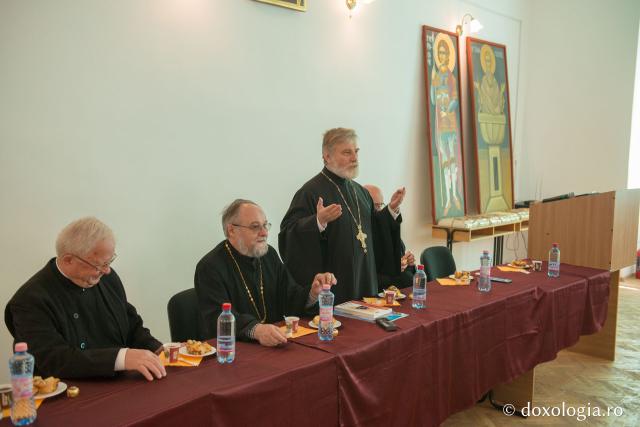 Prima promoție a Facultății de Teologie din Iași a împlinit 25 de ani