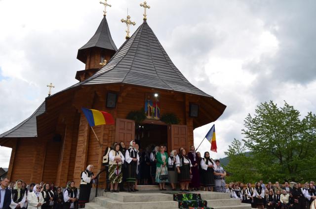 Binecuvântarea sfinților la Parohia Straja II din Suceava