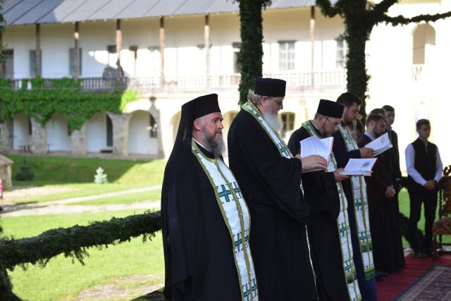 Sărbătoarea Înălțării Domnului Hristos – Priveghere la Mănăstirea Neamț