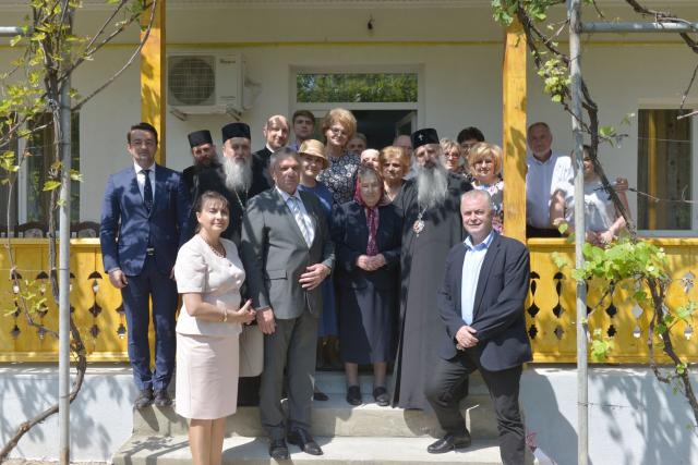IPS Mitropolit Teofan a slujit la Biserica Vovidenia din Botoșani