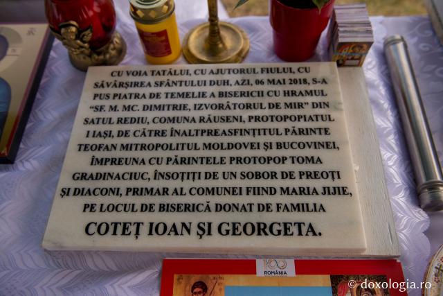Punerea pietrei de temelie pentru noua biserică din Parohia Rediu-Răuseni