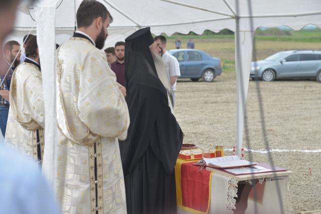 Punerea pietrei de temelie pentru noua biserică din Podul Jijiei
