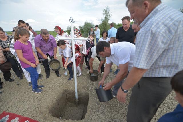Punerea pietrei de temelie pentru noua biserică din Podul Jijiei