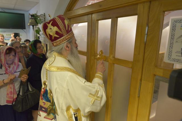 Paraclisul „Sfânta Treime” al Spitalului Providența a fost târnosit