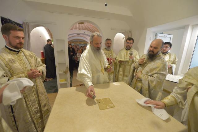 Paraclisul „Sfânta Treime” al Spitalului Providența a fost târnosit