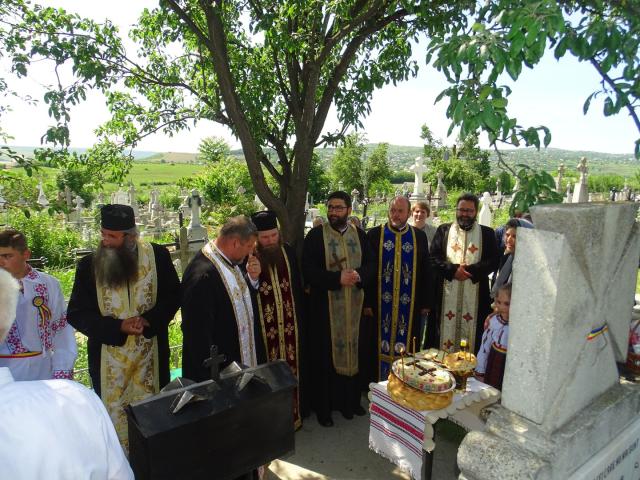 Simpozionul „Basarabia răpită – părintele Dimitrie Bejan” a avut loc la Hârlău