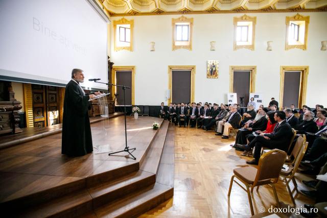 Simpozionul „Stăniloae” – Radu Preda: „Identitatea nu se definește prin delimitări față de alții ci este reperabilă pentru că este parte a unui întreg mai mare”