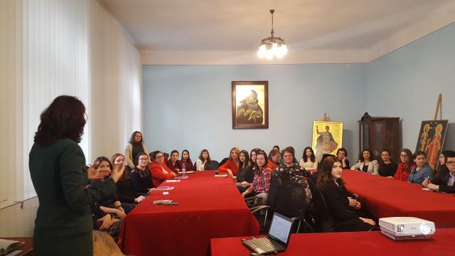 De ce să alegi Specializarea Teologie Ortodoxă Asistență Socială (TOAS) din cadrul Facultății de Teologie Ortodoxă din Iași?