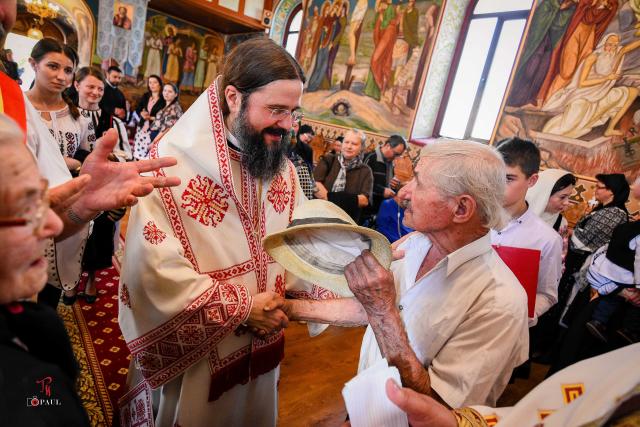 Burse sociale pentru copiii din Copșa Mică