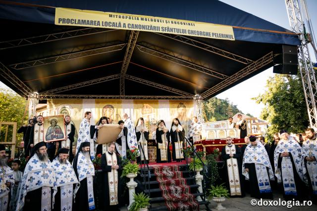 (Foto) Rugăciune și bucurie la Piatra Neamț - proclamarea locală a canonizării Sfântului Gheorghe Pelerinul