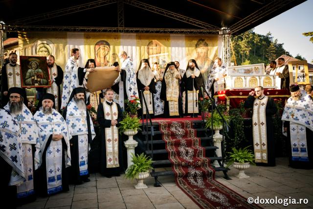 Proclamare la Piatra-Neamț a canonizării Sfântului Gheorghe Pelerinul: „Acest om a fost stâlp și prezență a lui Dumnezeu în viața cetății”